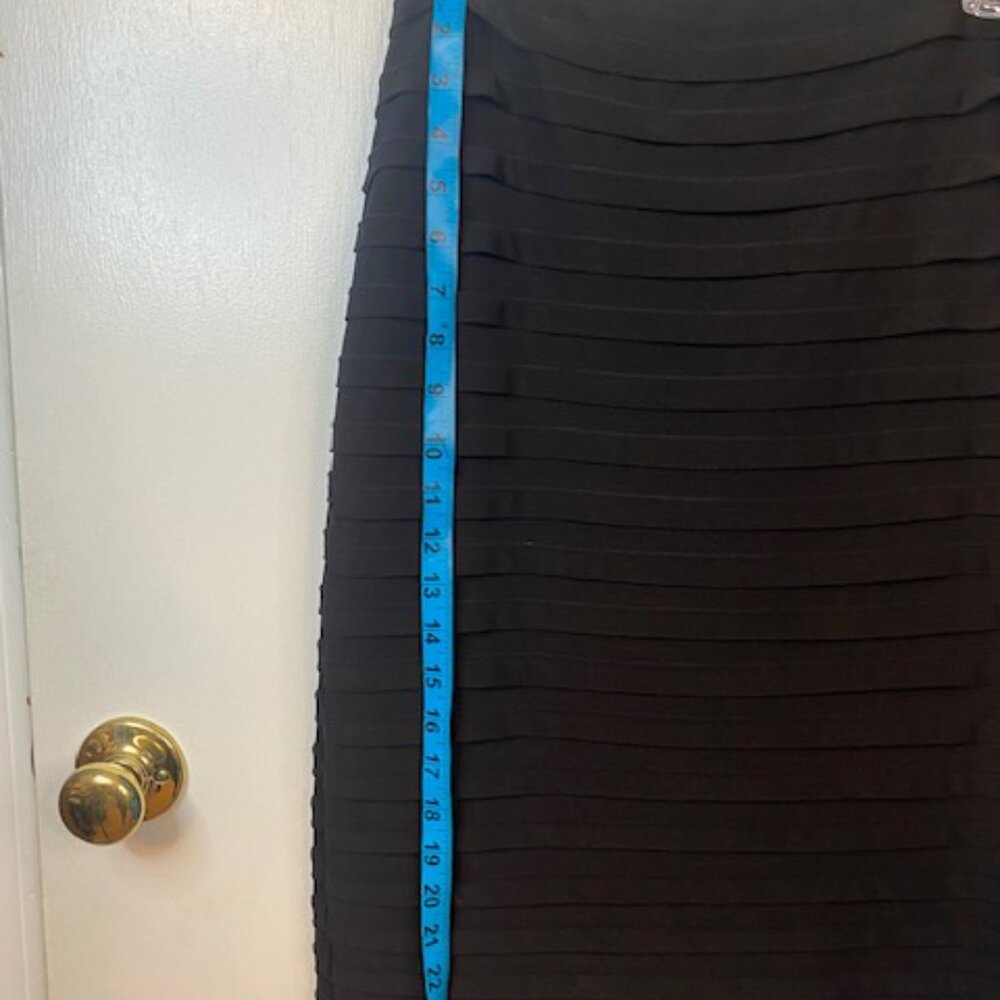 R&M Richards Black skirt - Picture 3 of 6